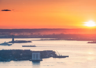 Microsoft launches the new Surface expecting over 1 million sales